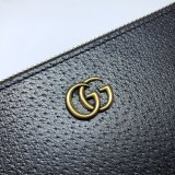 Best Gucci GG Marmont leather pouch 475317 Black Clutches