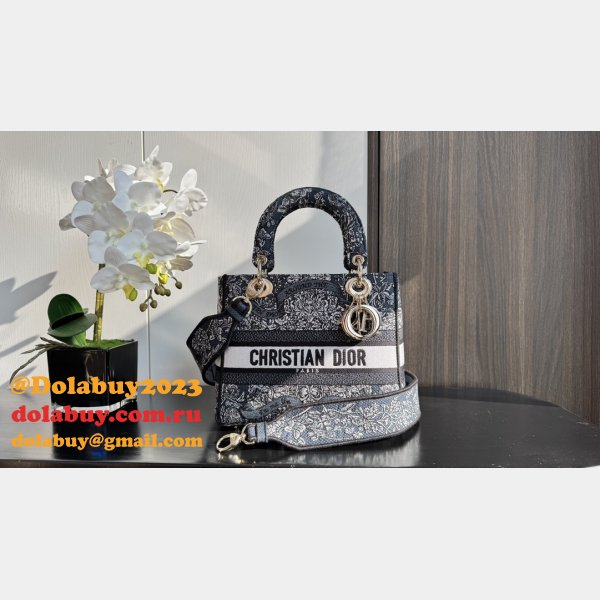 Exquisite Lady Dior 24cm Replica - Unmatched Elegance & Craftsmanship