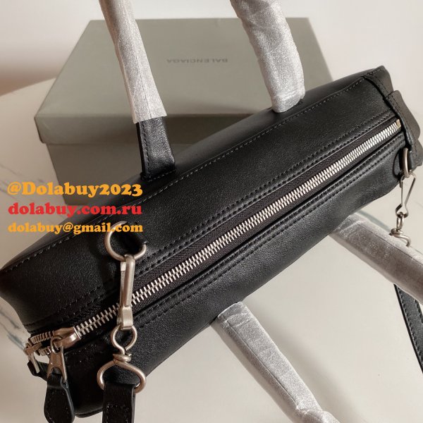 Luxury Balenciaga shoulder Triangle Black bag