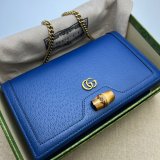 The Gucci Best Diana Replicas bag with bamboo 696817