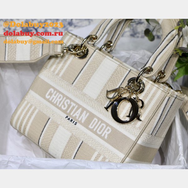 Lady Christian Dior Top Quality 24cm Embroidery Fake Bags