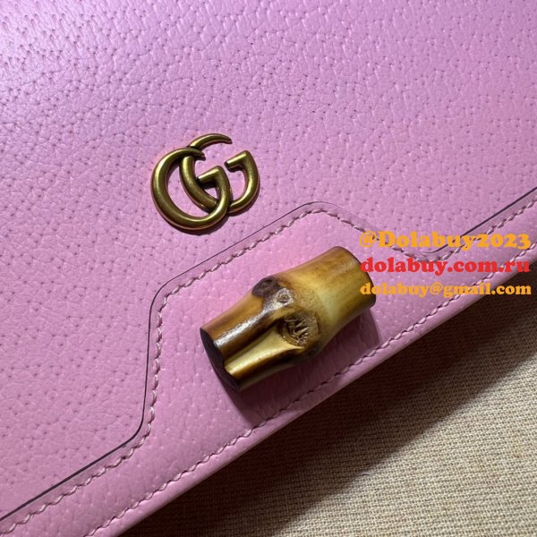 The Gucci Best Diana Replicas bag with bamboo 696817