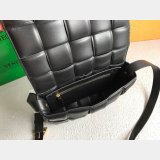 Bottega Veneta Best Replica Maxi Intreccio Cassette Nappa leather shoulder bag