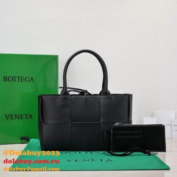 Perfect BOTTEGA VENETA Arco Small Tote Bag 30CM